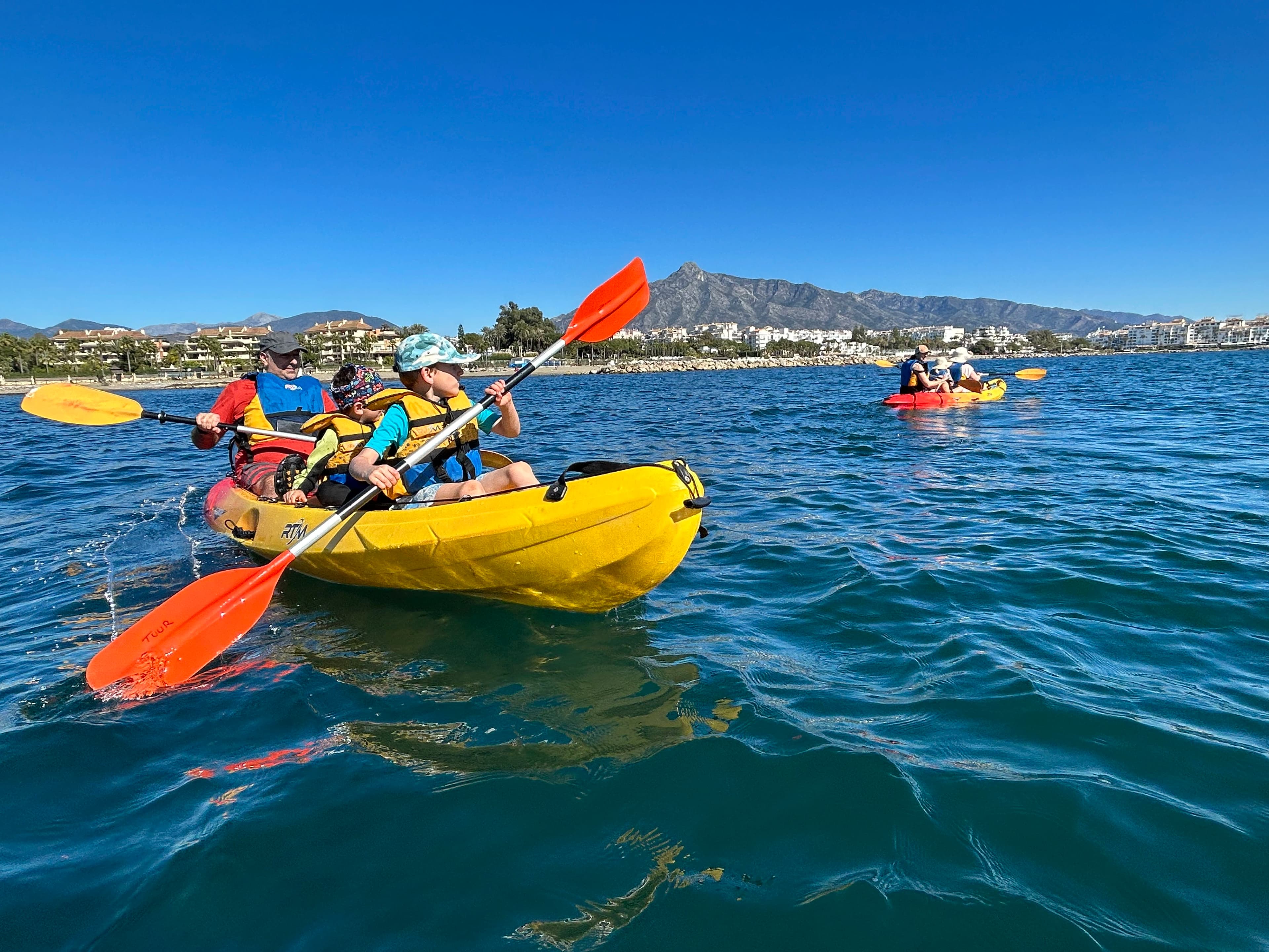 Kayak Puerto Banús - Kayaking in the Mediterranean near Puerto Banús