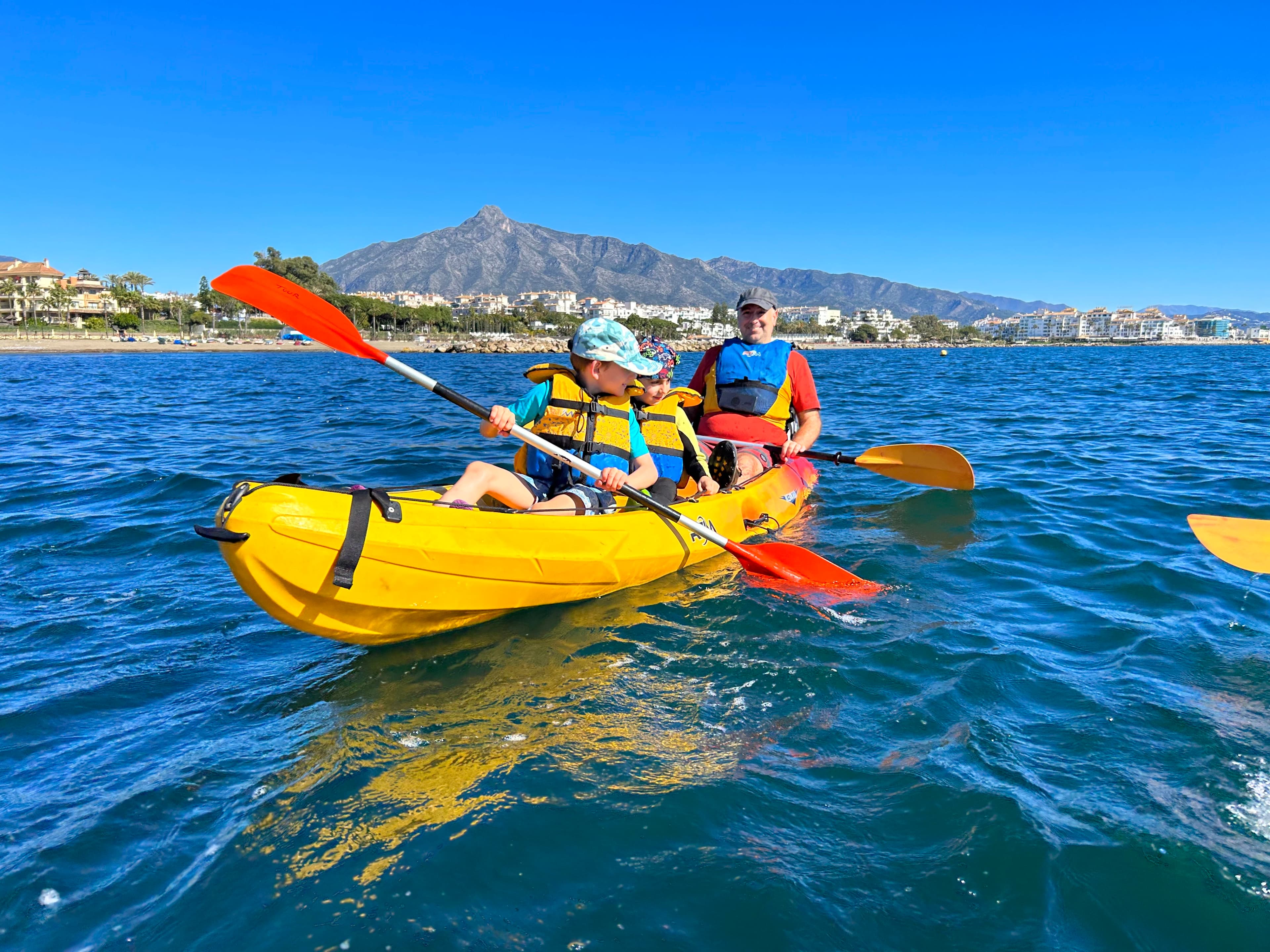 Kayak Puerto Banús - Kayaking tour with beautiful views of Marbella's coast